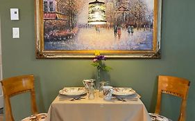 Couette Et Cafe Au Crepuscule
