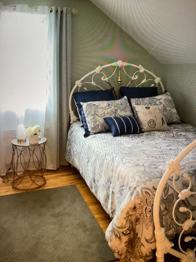 Bed and Breakfast Couette Et Cafe Au Crepuscule à La Patrie Extérieur photo